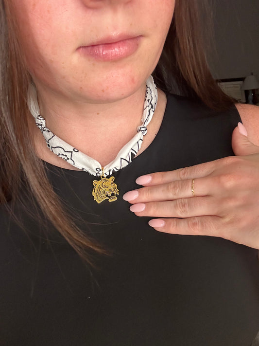 Evan Necklace